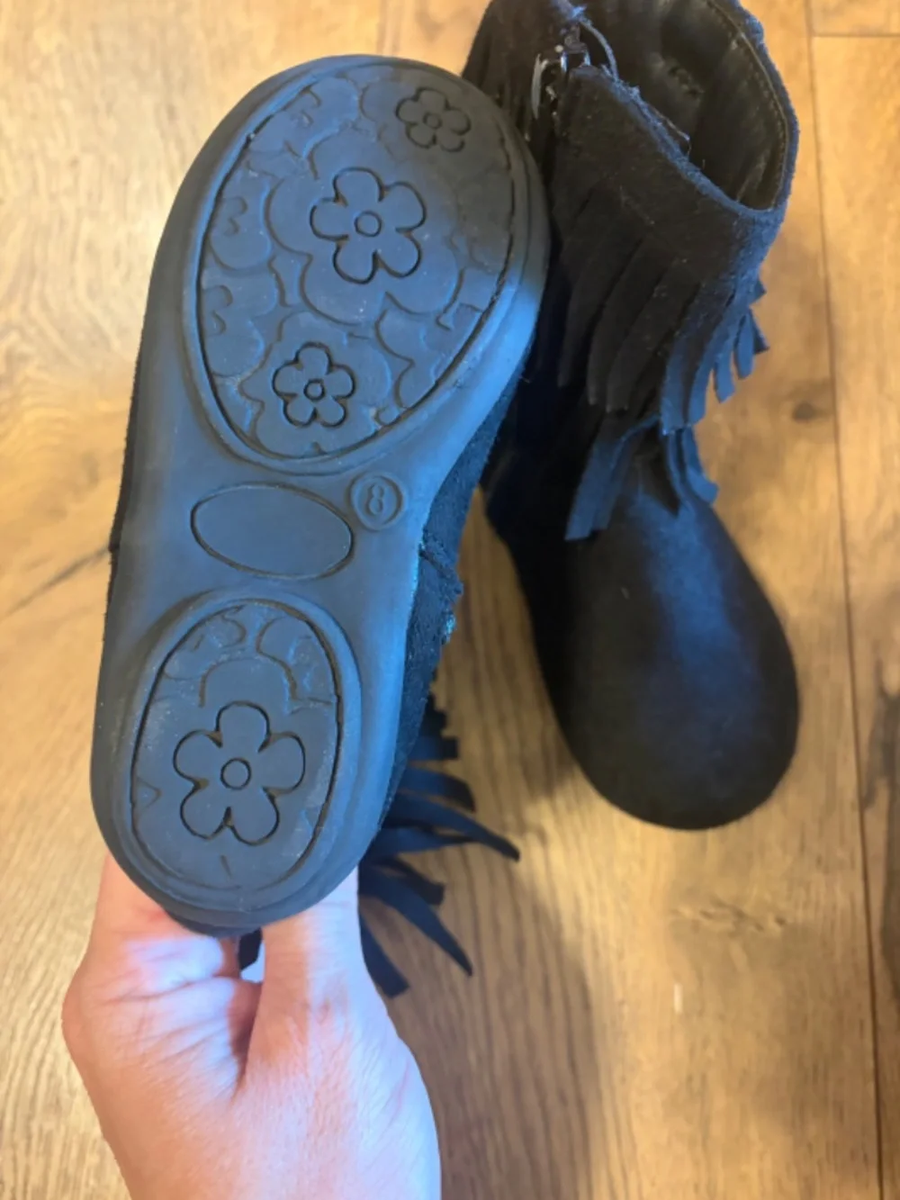 Jumping Beans Fringe Toddler Boots – Size 8 – Great Condition